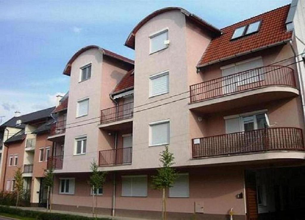 شقة Hajdúszoboszló  في Margit Apartman المظهر الخارجي الصورة